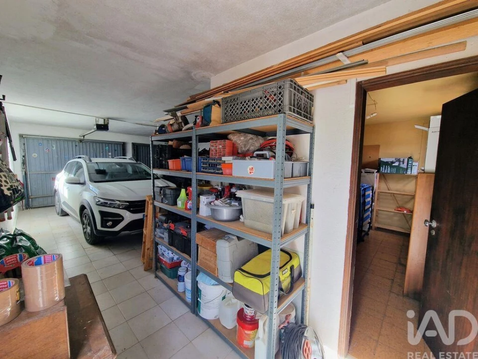 Moradia T5 para Venda em Santa Barbara de Nexe Foto 37