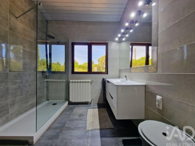 Moradia para Venda em Santa Barbara de Nexe Foto 4