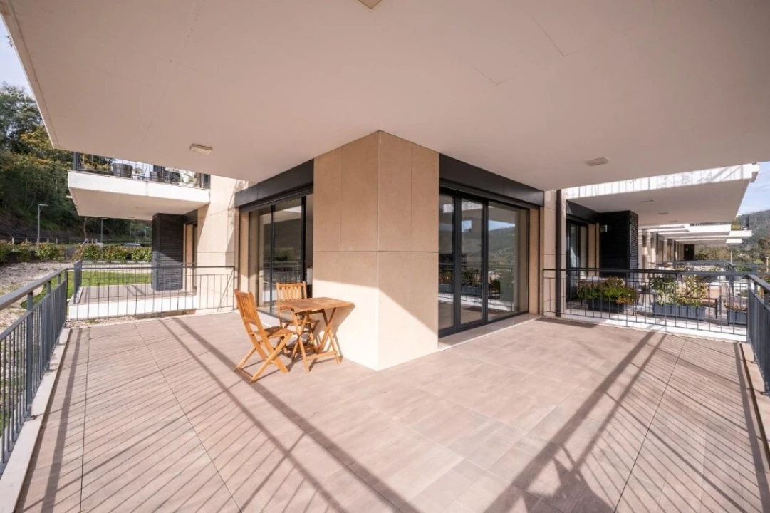 Apartamento T3 para Venda em Santo Antonio dos Olivais Foto 11