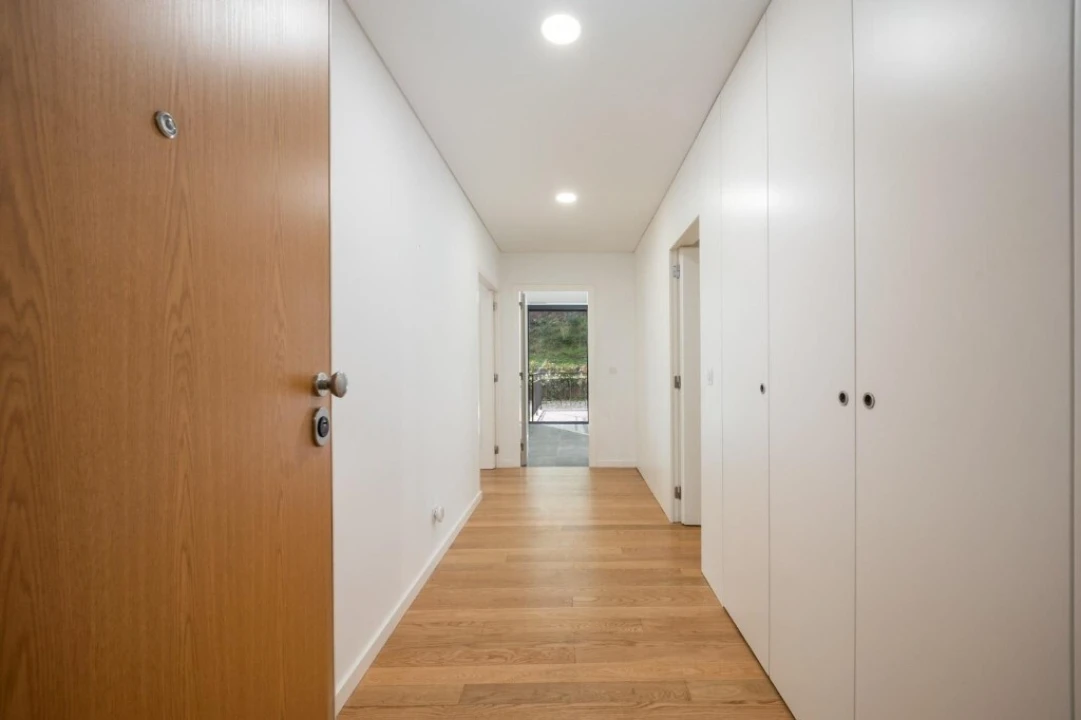 Apartamento T3 para Venda em Santo Antonio dos Olivais Foto 3