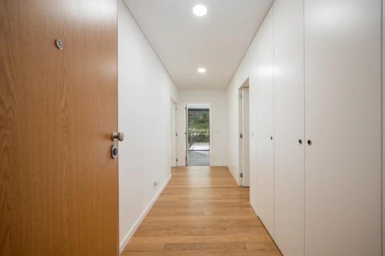 Apartamento T3 para Venda em Santo Antonio dos Olivais Foto 3