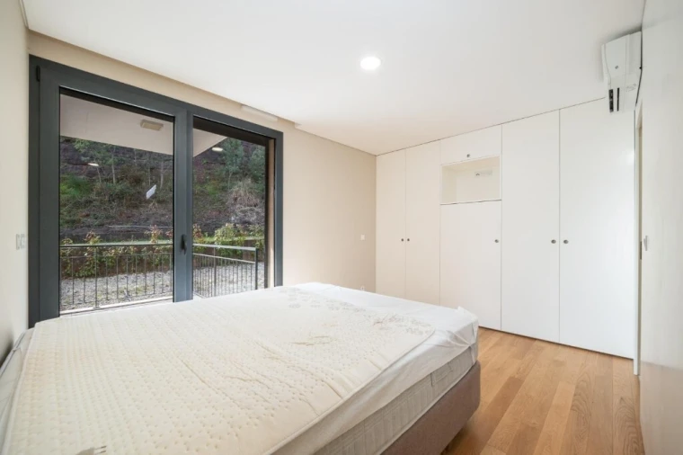 Apartamento T3 para Venda em Santo Antonio dos Olivais Foto 2