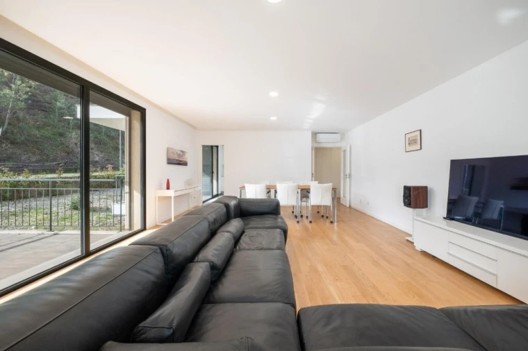 Apartamento T3 para Venda em Santo Antonio dos Olivais Foto 6