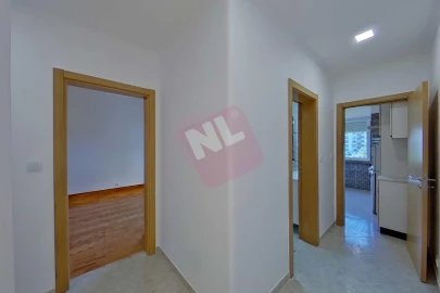 Apartamento T2 para Arrendamento em Benfica