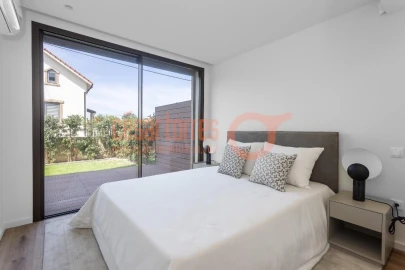 Apartamento T1 para Venda em Arcozelo