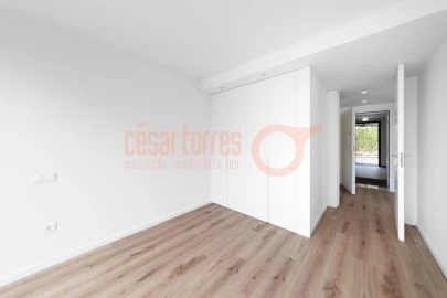 Apartamento T1 para Venda em Arcozelo