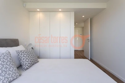 Apartamento T1 para Venda em Arcozelo