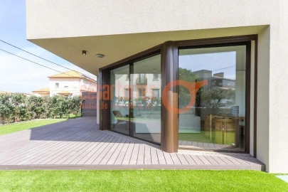 Apartamento T1 para Venda em Arcozelo
