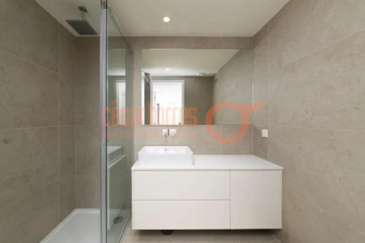 Apartamento T1 para Venda em Arcozelo