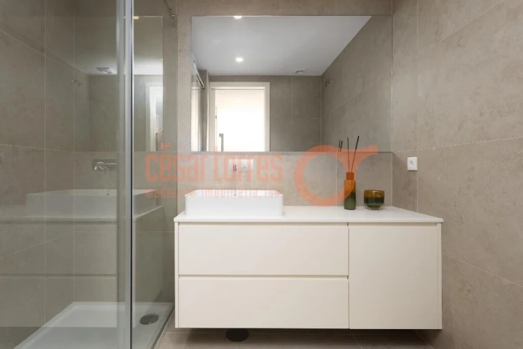 Apartamento T1 para Venda em Arcozelo Foto 6
