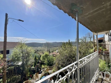 Moradia T3 para Venda em Gosende