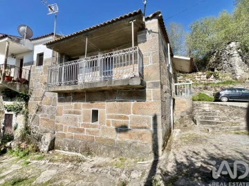 Moradia T3 para Venda em Gosende