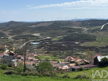 Moradia T3 para Venda em Gosende