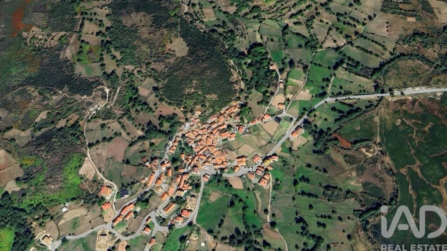 Moradia T3 para Venda em Gosende Foto 22