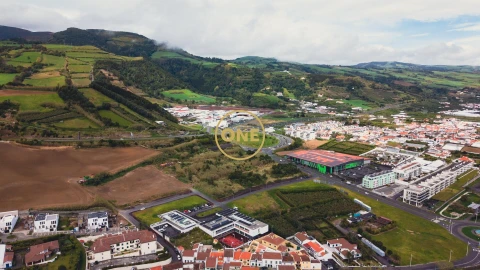 Terreno para Venda em Vila Franca do Campo (São Miguel)