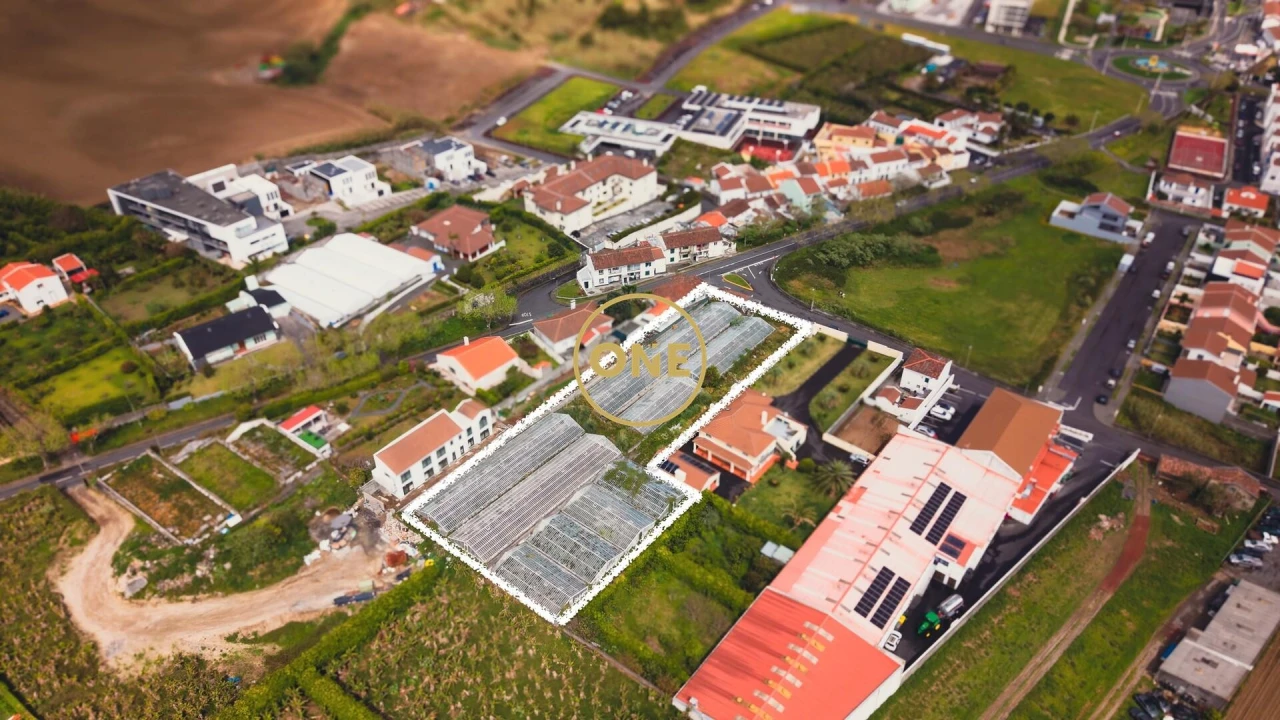 Terreno para Venda em Vila Franca do Campo (São Miguel) Foto 3