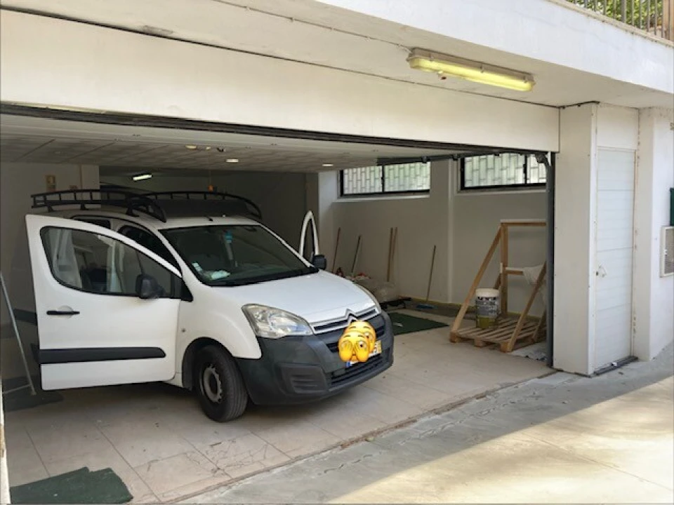 Armazém para Arrendamento em Carnaxide e Queijas Foto 8