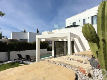 Moradia T3 para Venda em Quarteira