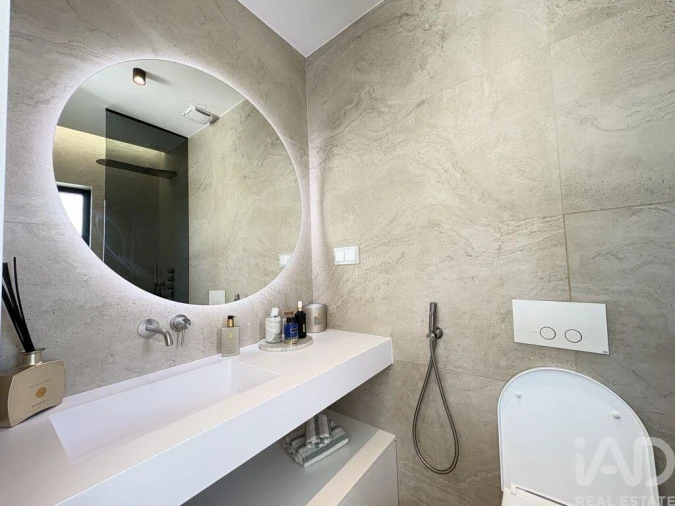 Moradia T3 para Venda em Quarteira Foto 30