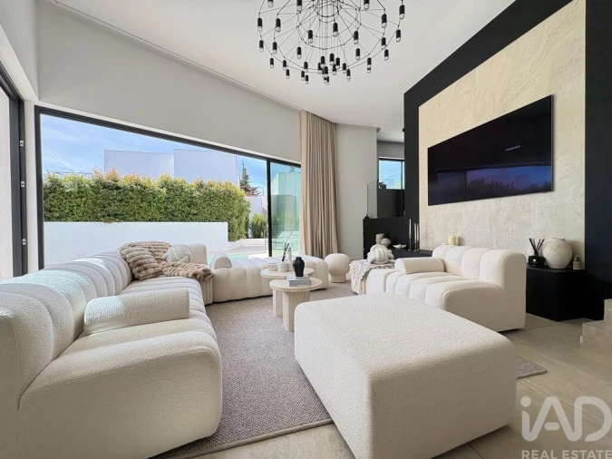 Moradia T3 para Venda em Quarteira Foto 13