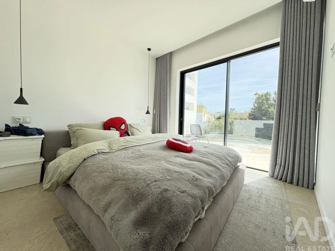 Moradia T3 para Venda em Quarteira Foto 26