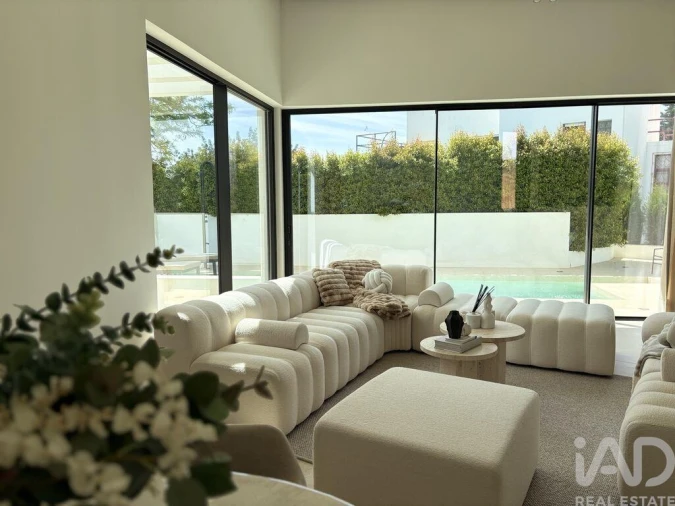 Moradia T3 para Venda em Quarteira Foto 11