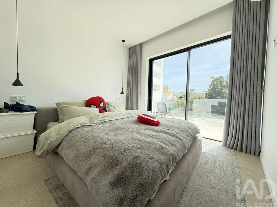 Moradia T3 para Venda em Quarteira Foto 26