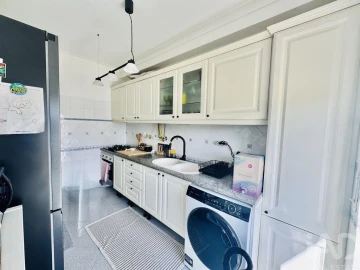 Apartamento T1 para Venda em Charneca de Caparica e Sobreda