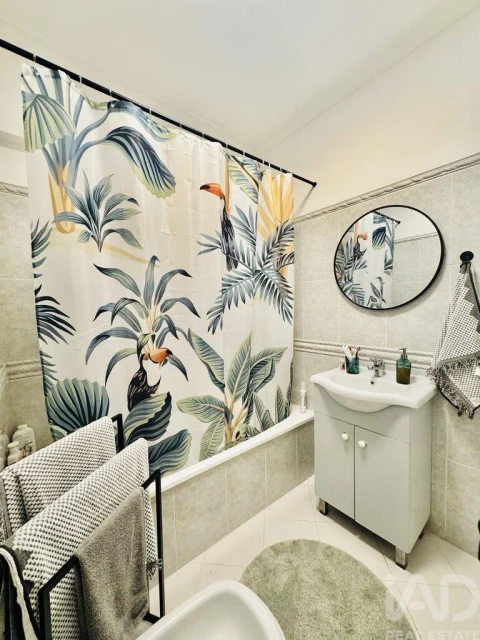 Apartamento T1 para Venda em Charneca de Caparica e Sobreda