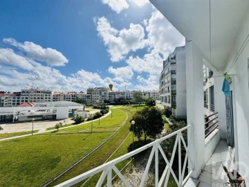 Apartamento T1 para Venda em Charneca de Caparica e Sobreda