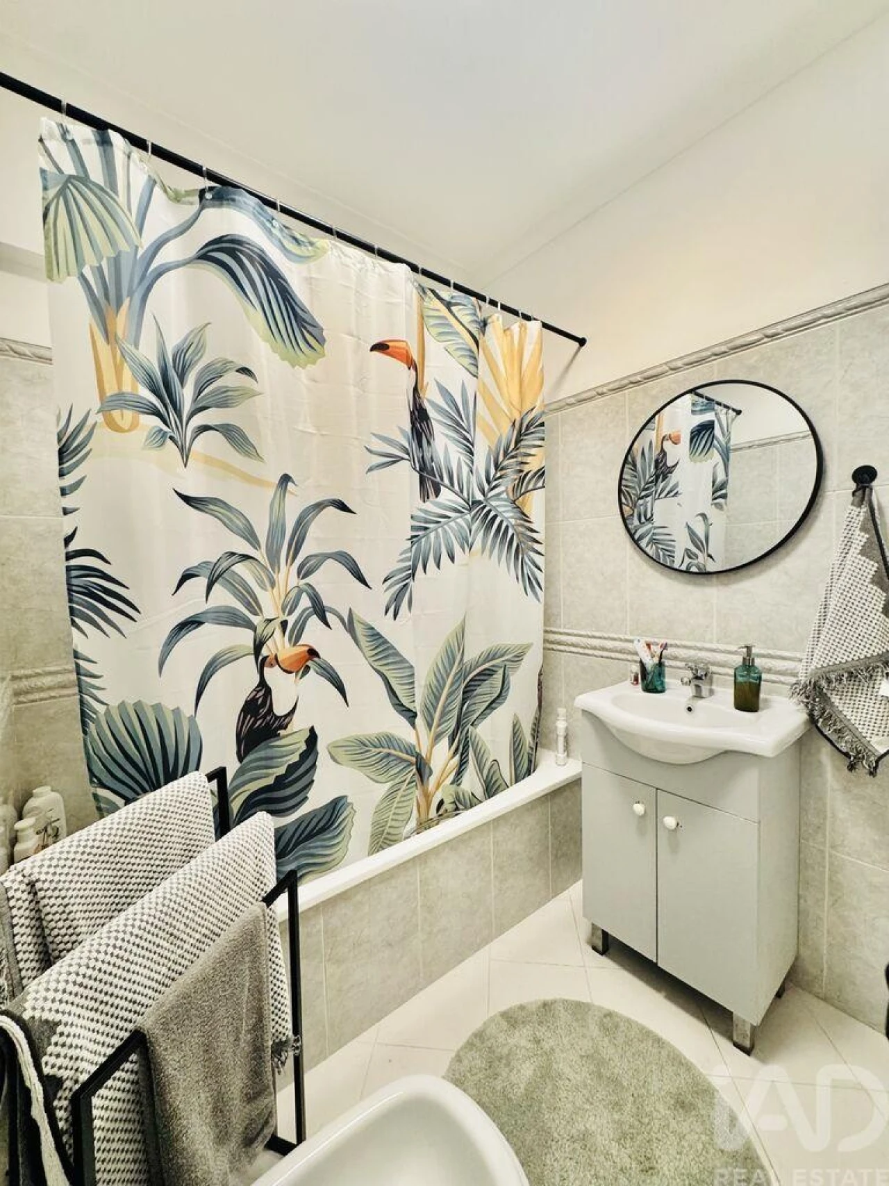 Apartamento T1 para Venda em Charneca de Caparica e Sobreda Foto 9