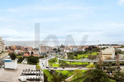 Apartamento T3 para Venda em Oeiras e São Julião da Barra, Paço de Arcos e Caxias