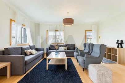 Apartamento T3 para Venda em Oeiras e São Julião da Barra, Paço de Arcos e Caxias