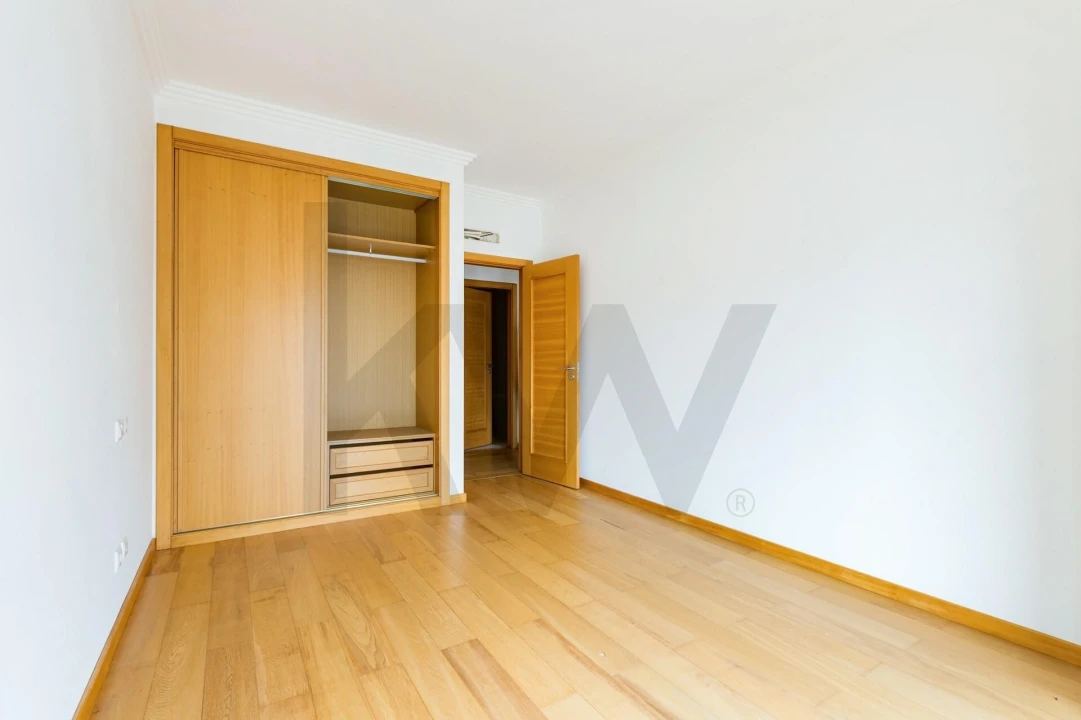 Apartamento T3 para Venda em Oeiras e São Julião da Barra, Paço de Arcos e Caxias Foto 40