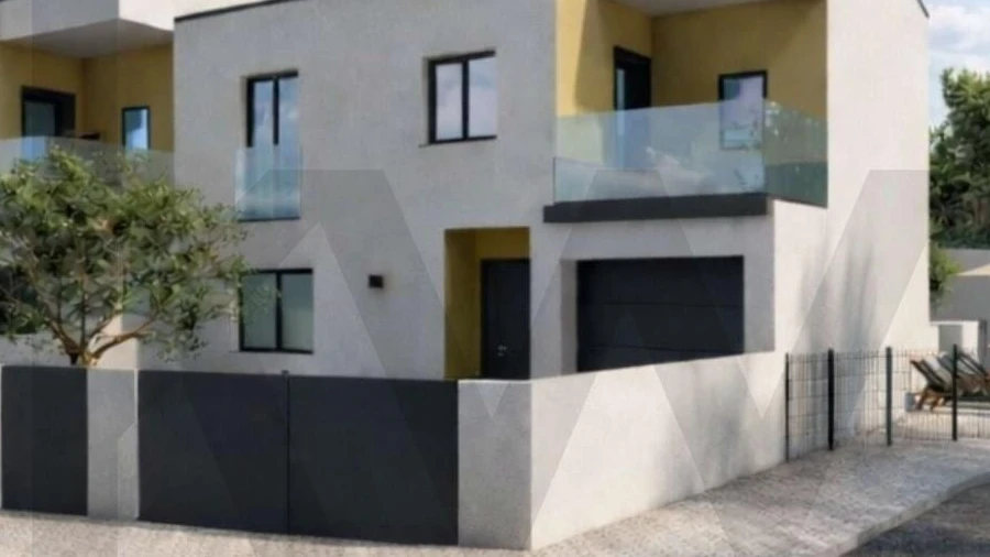 Moradia T3 para Venda em Abrigada e Cabanas de Torres