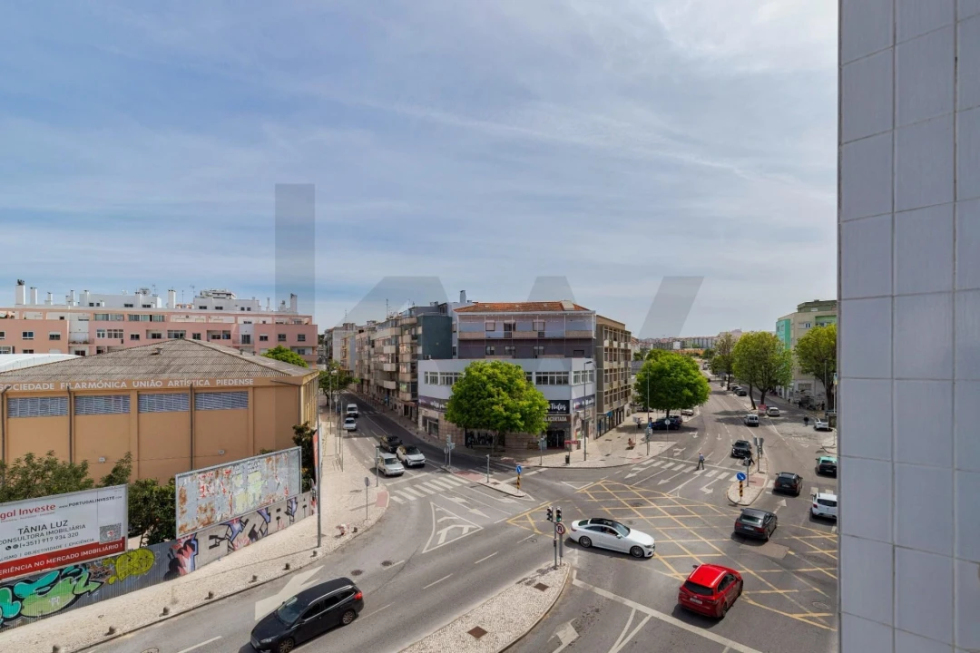 Apartamento T2 para Venda em Almada, Cova da Piedade, Pragal e Cacilhas Foto 16