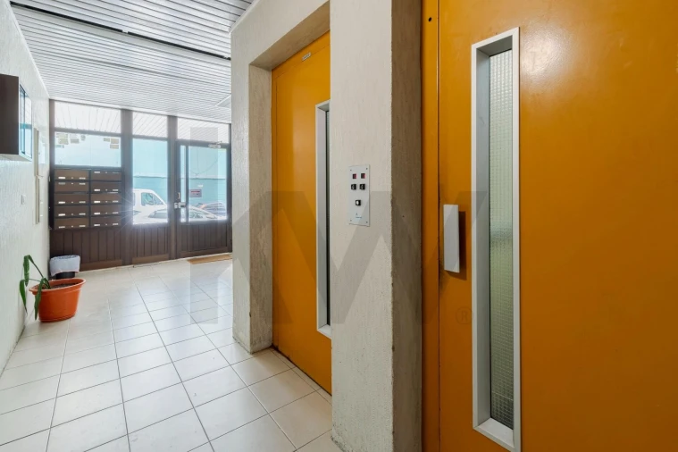 Apartamento T2 para Venda em Almada, Cova da Piedade, Pragal e Cacilhas Foto 25