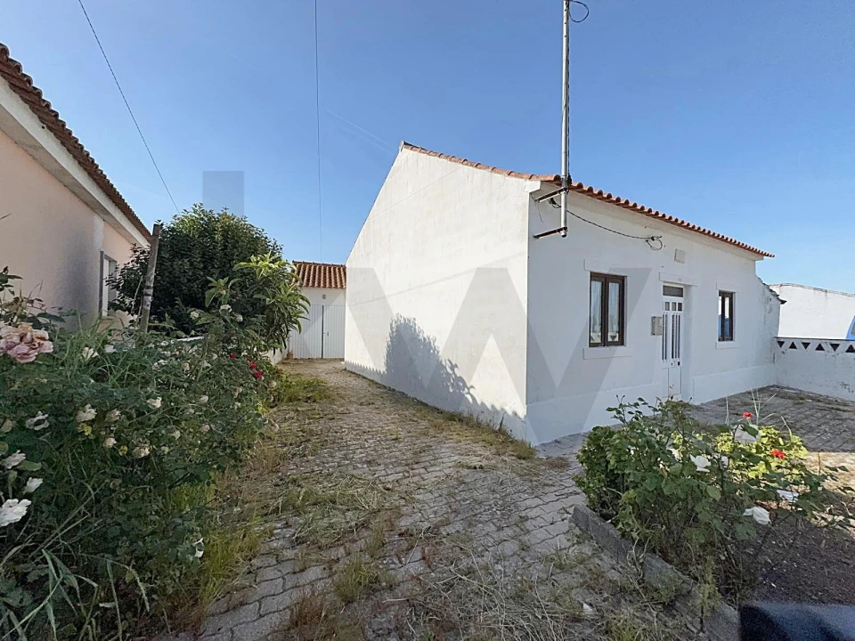 Moradia T4 para Venda em Povoa da Isenta Foto 3