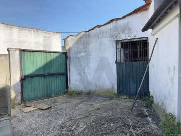 Moradia T4 para Venda em Povoa da Isenta