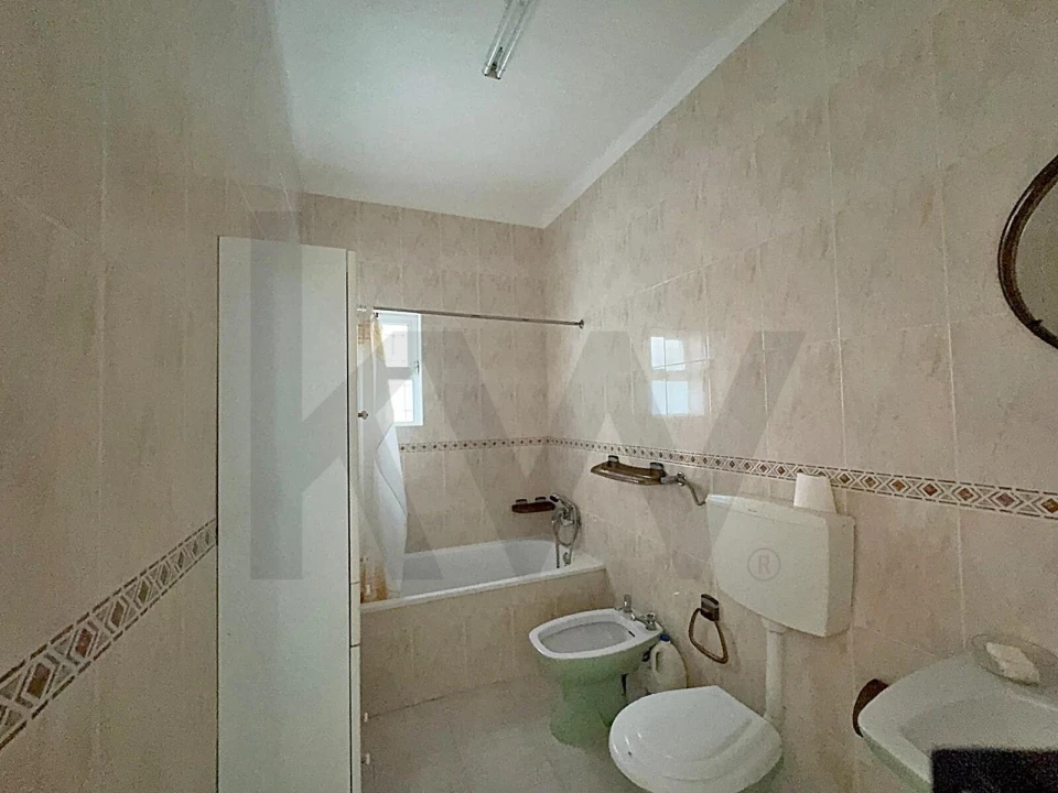 Moradia T4 para Venda em Povoa da Isenta Foto 10