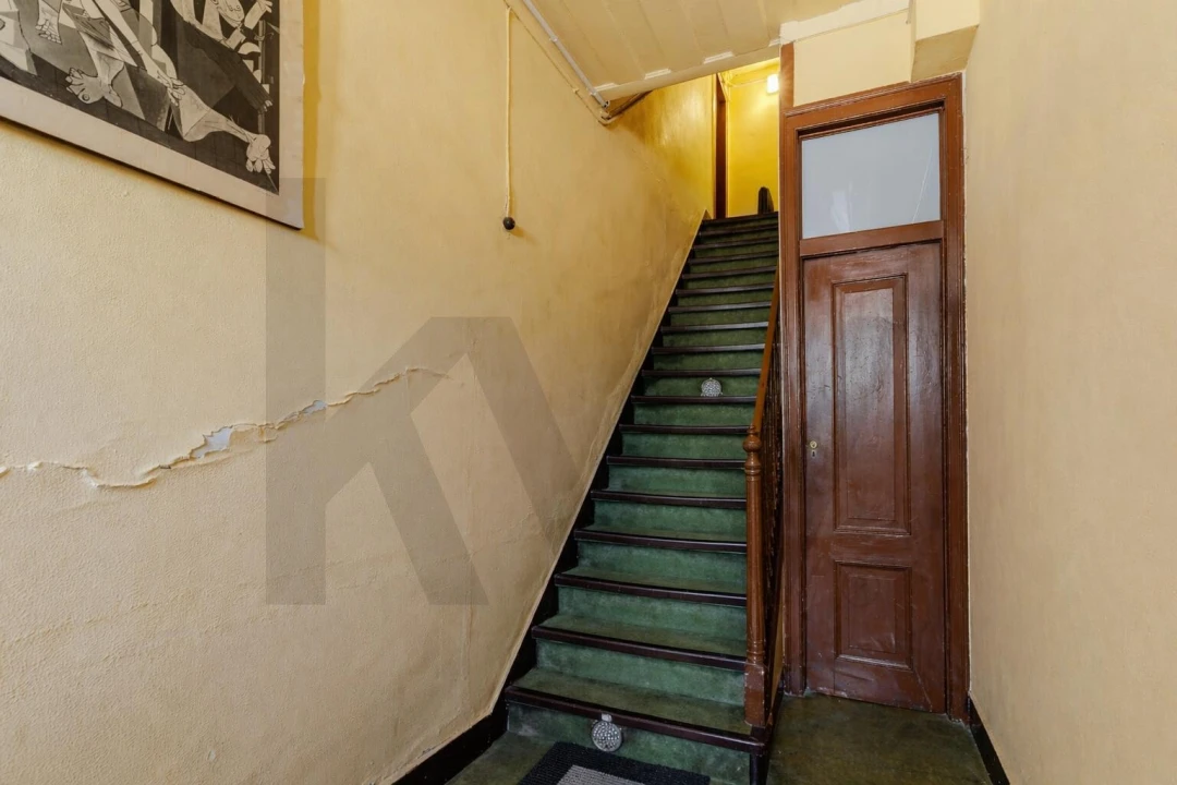 Prédio para Venda em Romeira e Várzea Foto 52