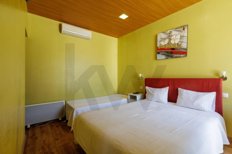 Prédio para Venda em Romeira e Várzea Foto 35