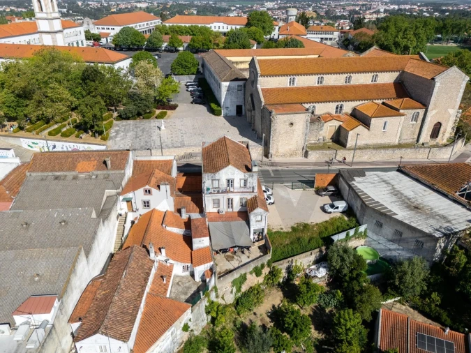 Prédio para Venda em Romeira e Várzea Foto 22