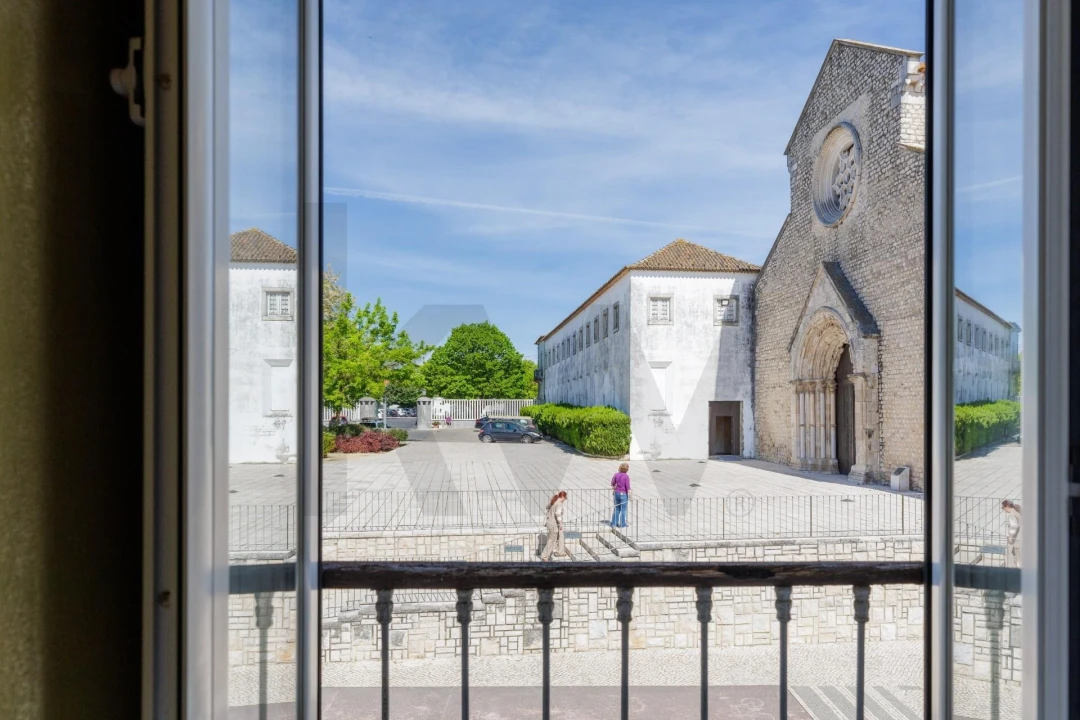 Prédio para Venda em Romeira e Várzea Foto 33