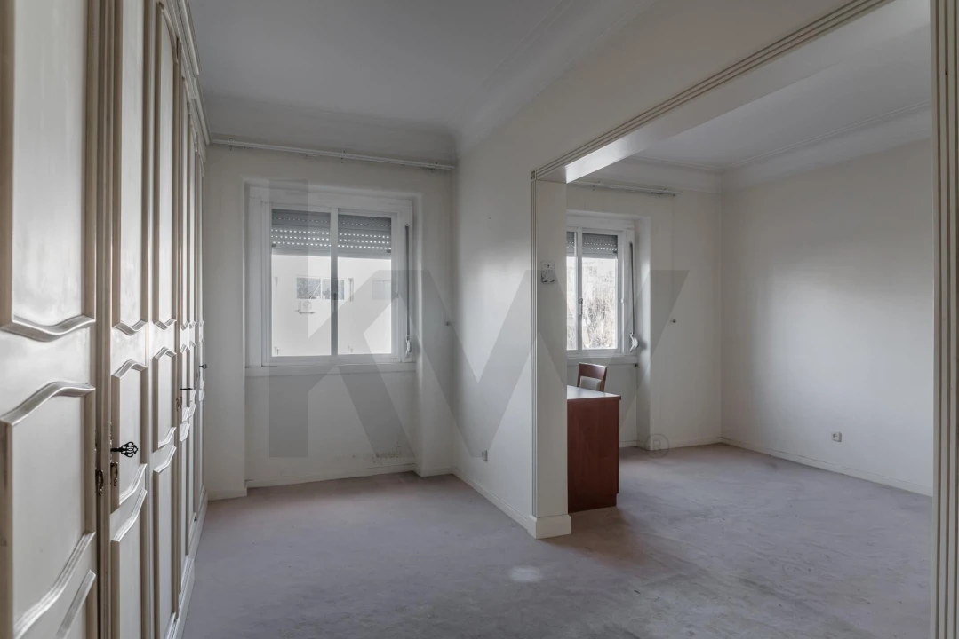 Apartamento T3 para Arrendamento em Alvalade Foto 17