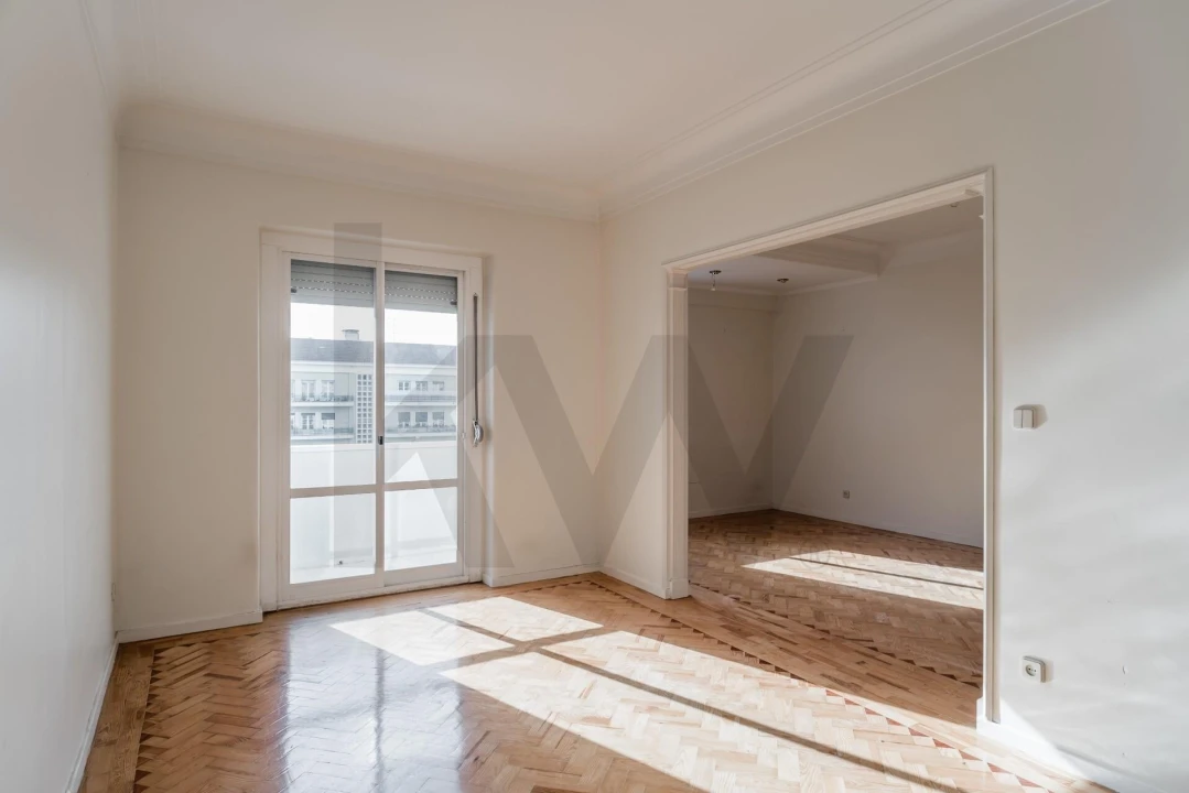 Apartamento T3 para Arrendamento em Alvalade Foto 16