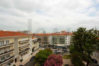 Apartamento T3 para Arrendamento em Alvalade