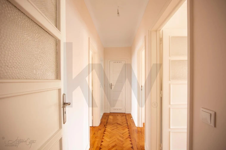 Apartamento T3 para Arrendamento em Alvalade Foto 13