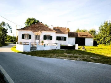 Moradia T3 para Venda em Almoster