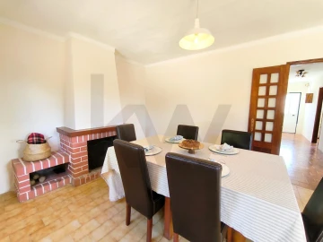 Moradia T3 para Venda em Almoster